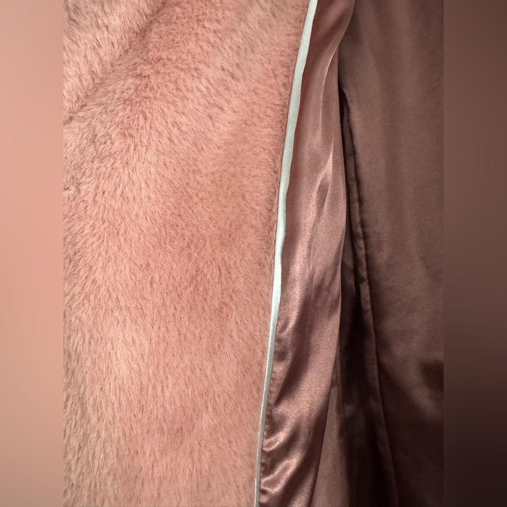 Mauve pink DKNY fuzzy coat - Picture 6 of 9